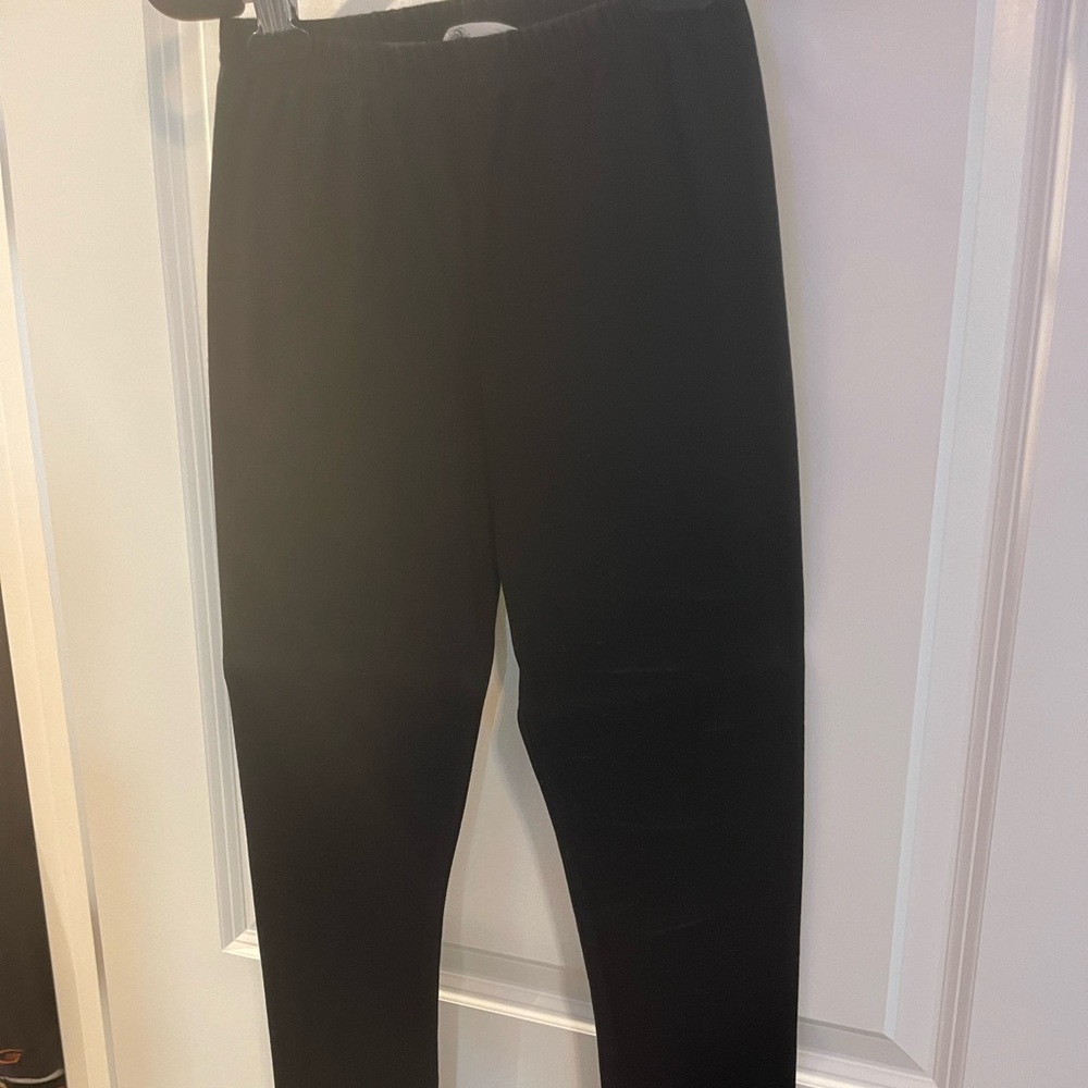 Plain black leggings size medium by Angel Premium